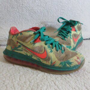 Nike Men's Lebron James Tropical Sneakers Size 7.5